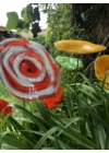 Extra nagy méretű 35 cm átmérőjű üveg virág kültérre piros-narancs-fehér színben 100 cm -es rozsdamentes acélszáron