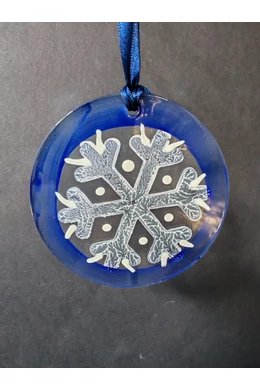 Kék kézzel festett, hópehely alakú üvegdísz
