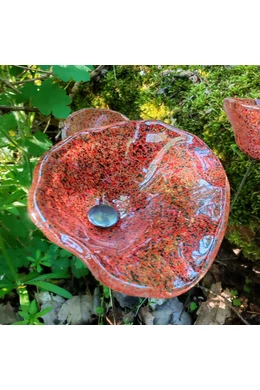 Közepes méretű üveg kála virág kültérre transzparens, piros, fekete színben