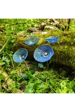 Közepes méretű üveg kála virág kültérre transzparens-sötétkék színben