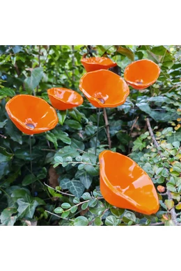 Közepes méretű üveg kála virág kültérre narancssárga színben 43 cm -es rozsdamentes acélszáron