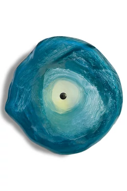 Közepes méretű, kézzel festett üvegvirág,  aquamarin-fehér színállásban, kültéri használatra, 50 cm-es acélszáron