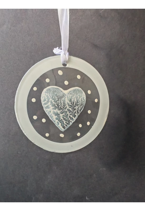 White hand-painted heart-shaped glass ornament