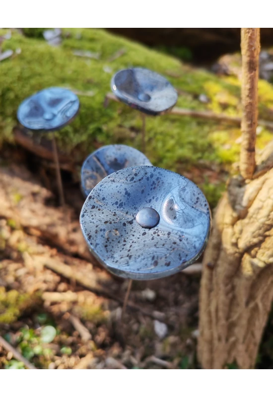 Kis méretű kerek üveg virág kültérre szürke- fekete színben 43 cm -es rozsdamentes acélszáron
