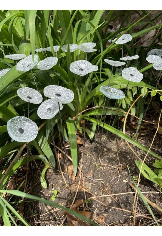 Kis méretű kerek üveg virág kültérre transzparens- fehér színben 43 cm -es rozsdamentes acélszáron