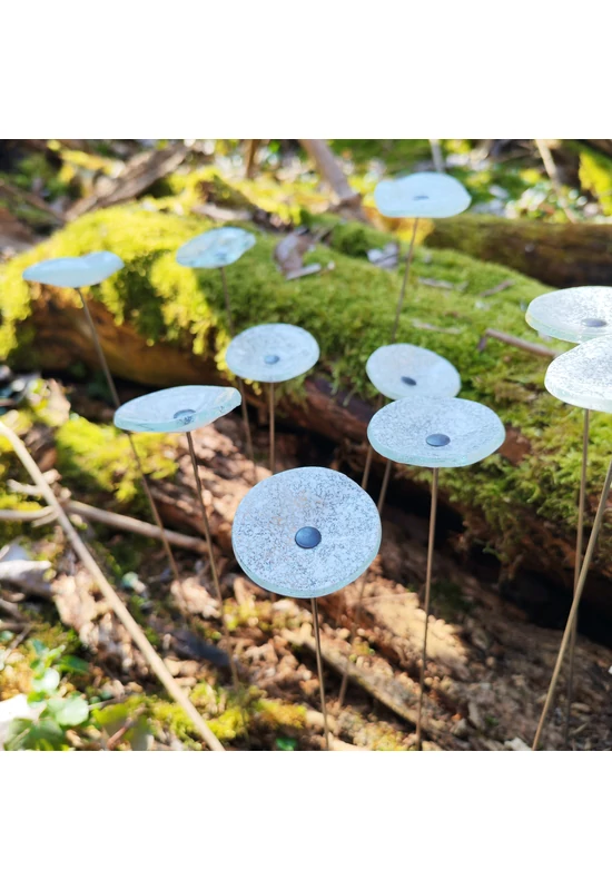 Kis méretű kerek üveg virág kültérre transzparens- fehér színben 43 cm -es rozsdamentes acélszáron