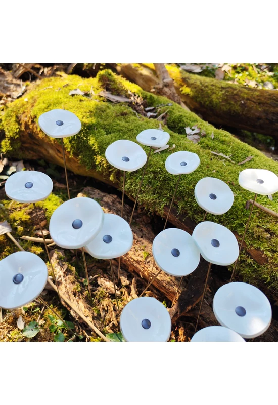 Kis méretű kerek üveg virág kültérre fehér színben 43 cm -es rozsdamentes acélszáron