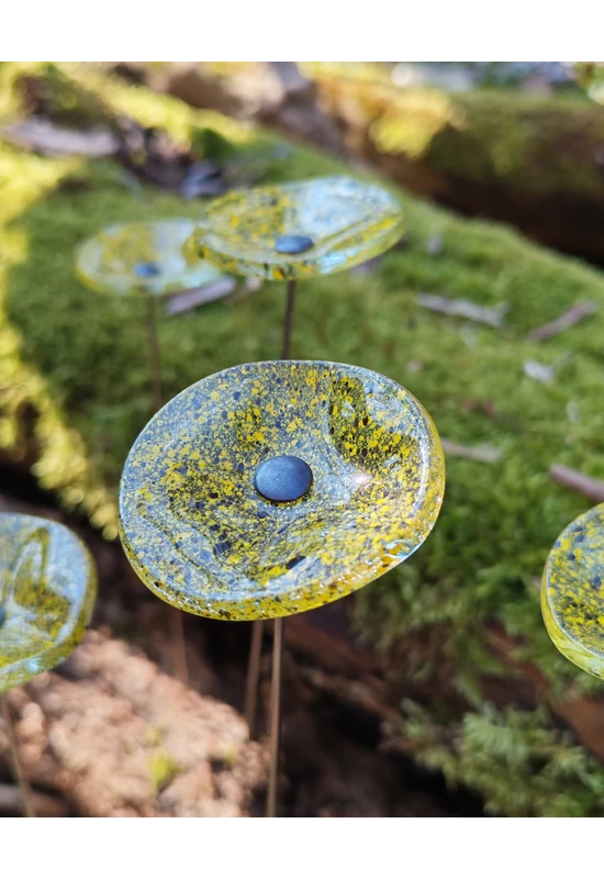 Kis méretű kerek üveg virág kültérre transzparens- sárga-fekete színben 43 cm -es rozsdamentes acélszáron