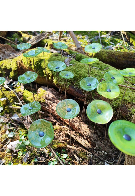 Kis méretű kerek üveg virág kültérre transzparens- almazöld színben 43 cm -es rozsdamentes acélszáron
