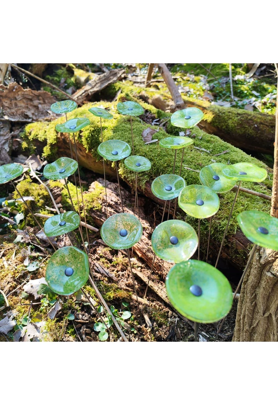 Kis méretű kerek üveg virág kültérre transzparens- almazöld színben 43 cm -es rozsdamentes acélszáron