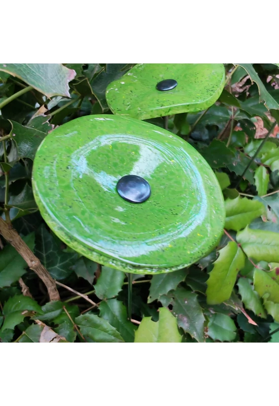 Kis méretű kerek üveg virág kültérre transzparens- almazöld színben 43 cm -es rozsdamentes acélszáron