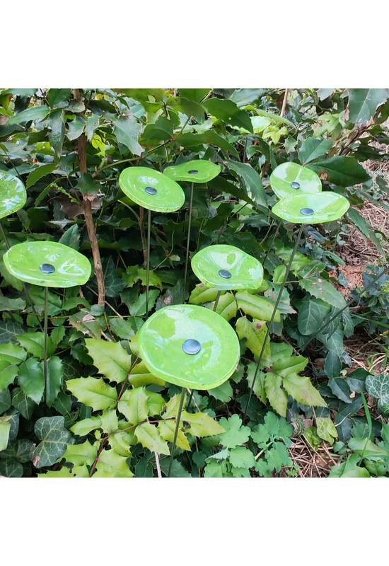 Kis méretű kerek üveg virág kültérre transzparens- almazöld színben 43 cm -es rozsdamentes acélszáron