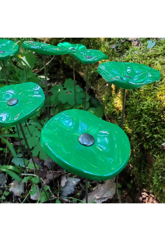 Round small glass flower for outdoor use in green colour with 43 cm stainless steel stem