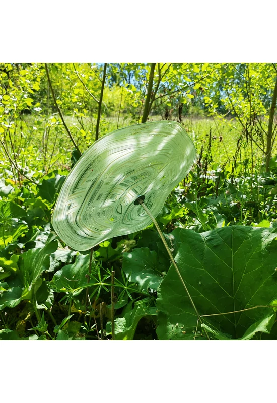 Extra nagy méretű 35 cm átmérőjű üveg virág kültérre transzparens-fehér színben 100 cm -es rozsdamentes acélszáron