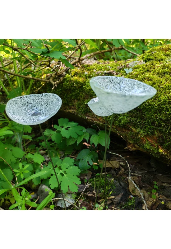 Közepes méretű üveg kála virág kültérre transzparens, fehér, fekete színben