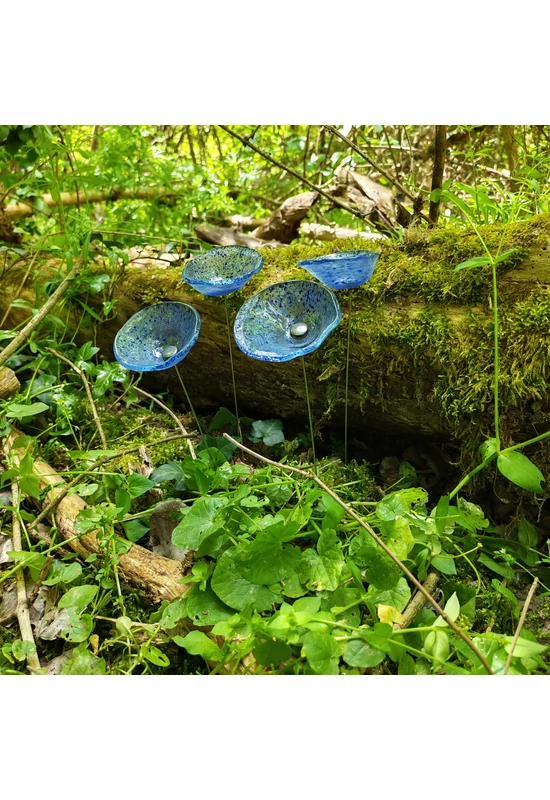 Közepes méretű üveg kála virág kültérre transzparens-sötétkék színben