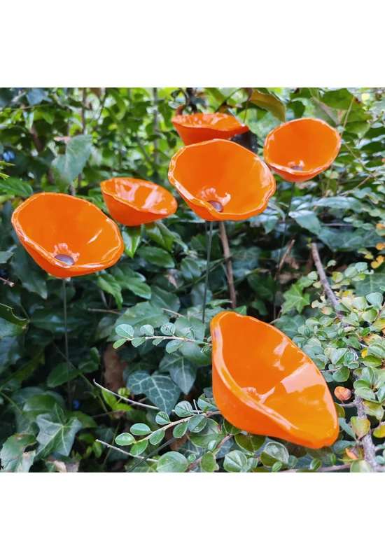 Medium -sized glass calabel flower for outdoor in orange colour with 43 cm stainless steel stem.