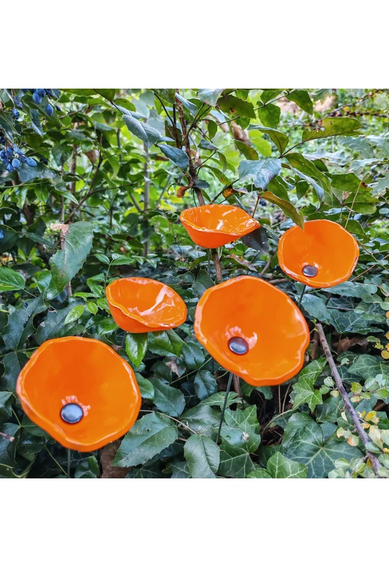 Közepes méretű üveg kála virág kültérre narancssárga színben 43 cm -es rozsdamentes acélszáron