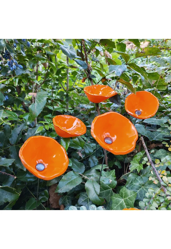 Közepes méretű üveg kála virág kültérre narancssárga színben 43 cm -es rozsdamentes acélszáron