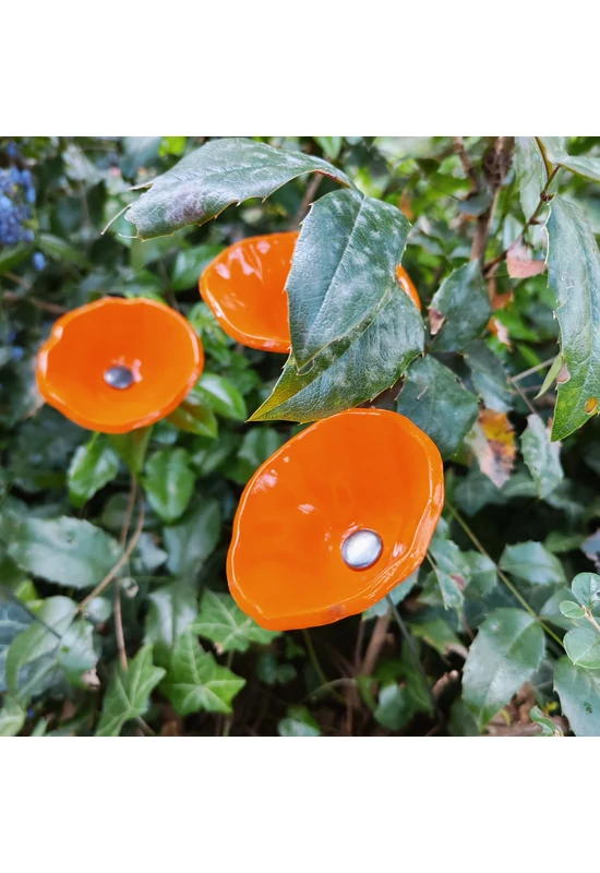 Közepes méretű üveg kála virág kültérre narancssárga színben 43 cm -es rozsdamentes acélszáron