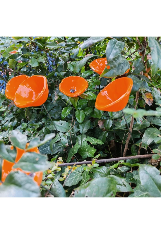 Közepes méretű üveg kála virág kültérre narancssárga színben 43 cm -es rozsdamentes acélszáron