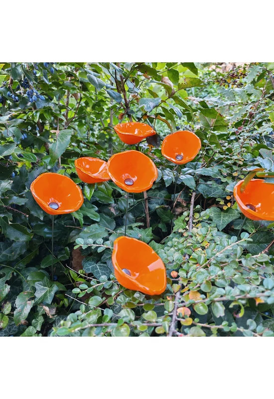 Közepes méretű üveg kála virág kültérre narancssárga színben 43 cm -es rozsdamentes acélszáron