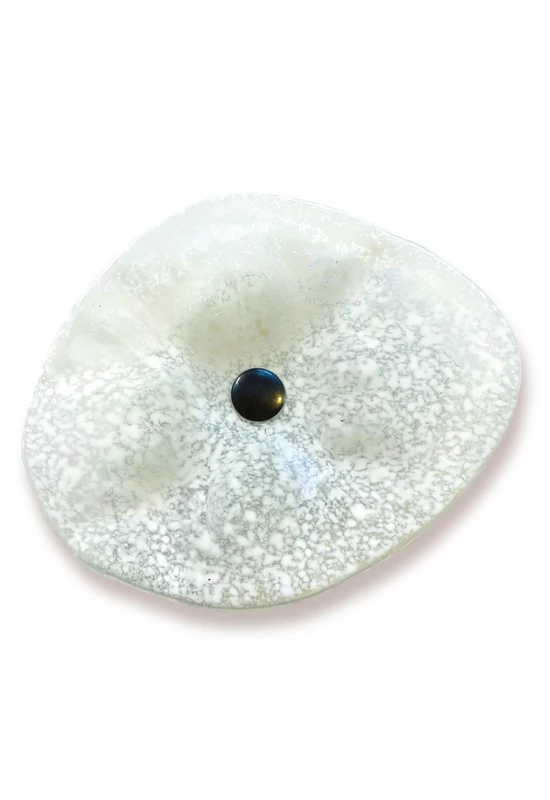 Transzparens alapszínű ovális üvegvirág  fehér pöttyökkel,  kültéri használatra, 43 cm-es acélszáron