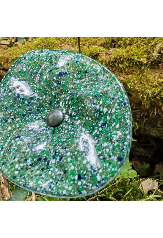 Ovális virág, transzparens alapon zöld-sötétkék pöttyökkel