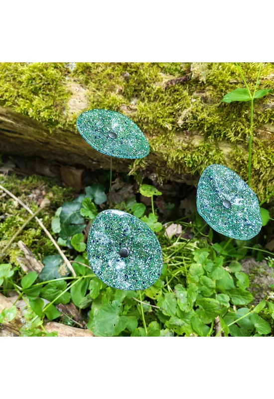 Ovális virág, transzparens alapon zöld-sötétkék pöttyökkel