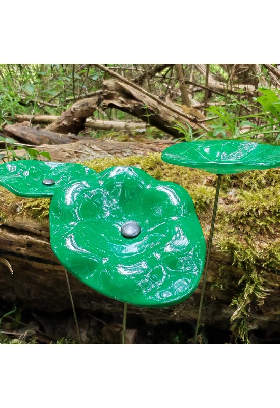 Green basic oval glass flower, for outdoor use, on a 43 cm steel stem