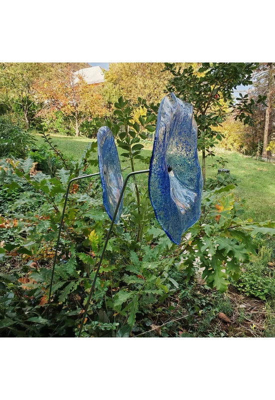 Nagy méretű 18 cm átmérőjű üveg virág kültérre transzparens- sötétkék-világoskék színben 100 cm -es rozsdamentes acélszáron