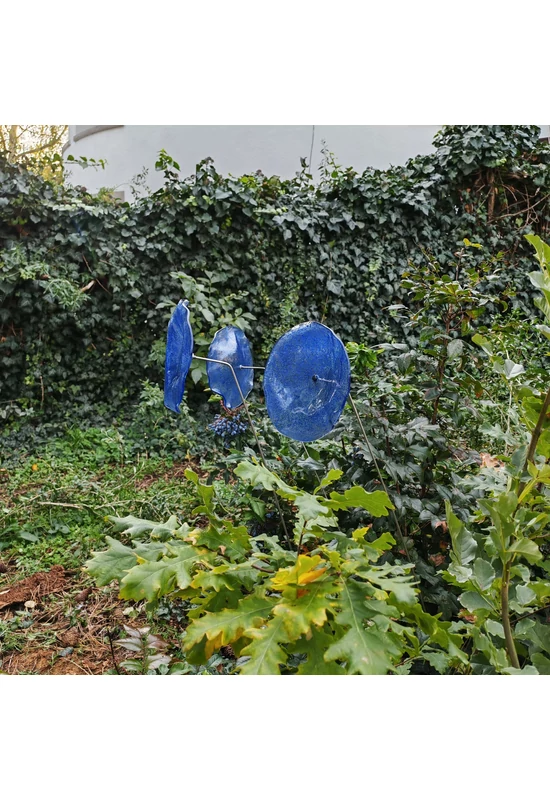 Nagy méretű 18 cm átmérőjű üveg virág kültérre transzparens- sötétkék-világoskék színben 100 cm -es rozsdamentes acélszáron