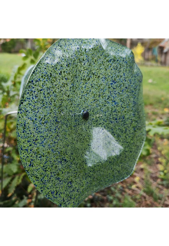 Nagy méretű 18 cm átmérőjű üveg virág kültérre transzparens- zöld-sötétkék színben 100 cm -es rozsdamentes acélszáron