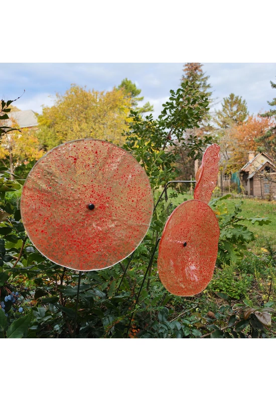 Nagy méretű 18 cm átmérőjű üveg virág kültérre transzparens- narancssárga-piros színben 100 cm -es rozsdamentes acélszáron