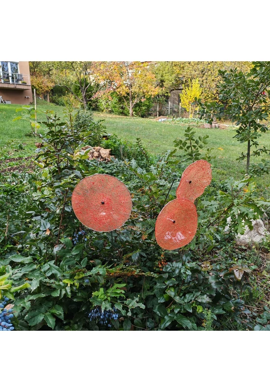 Nagy méretű 18 cm átmérőjű üveg virág kültérre transzparens- narancssárga-piros színben 100 cm -es rozsdamentes acélszáron