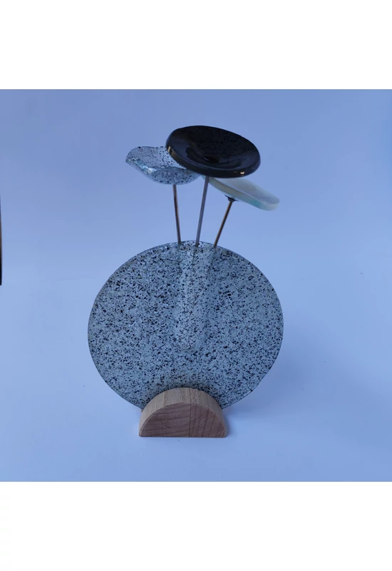 Kis kerek vázaszett bükkfa talppal, 13 cm - átlátszó fehér fekete