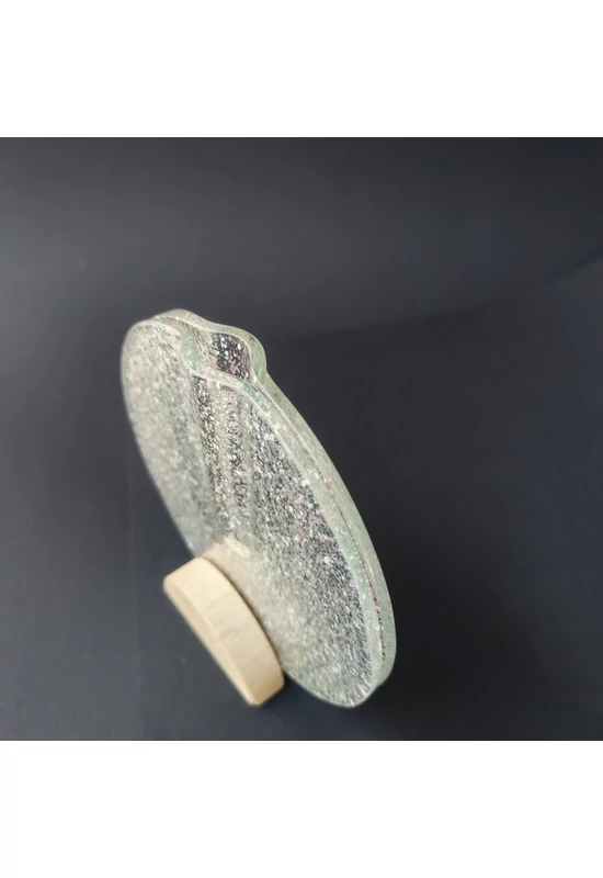 Kis kerek váza bükkfa talppal, 13 cm - átlátszó rózsaszín-fehér