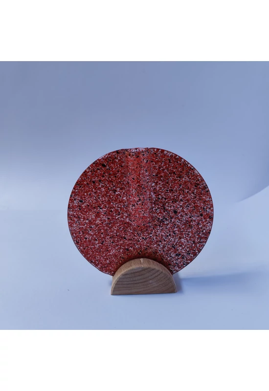 Kis kerek váza bükkfa talppal, 13 cm - átlátszó piros-fekete