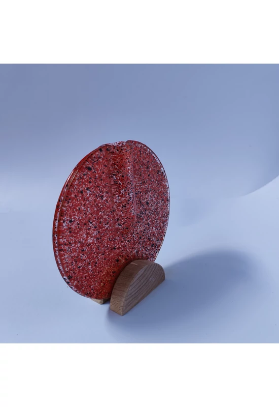 Kis kerek váza bükkfa talppal, 13 cm - átlátszó piros-fekete