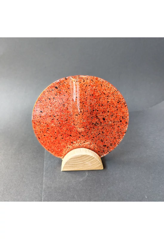 Kis kerek váza bükkfa talppal, 13 cm - átlátszó piros-fekete