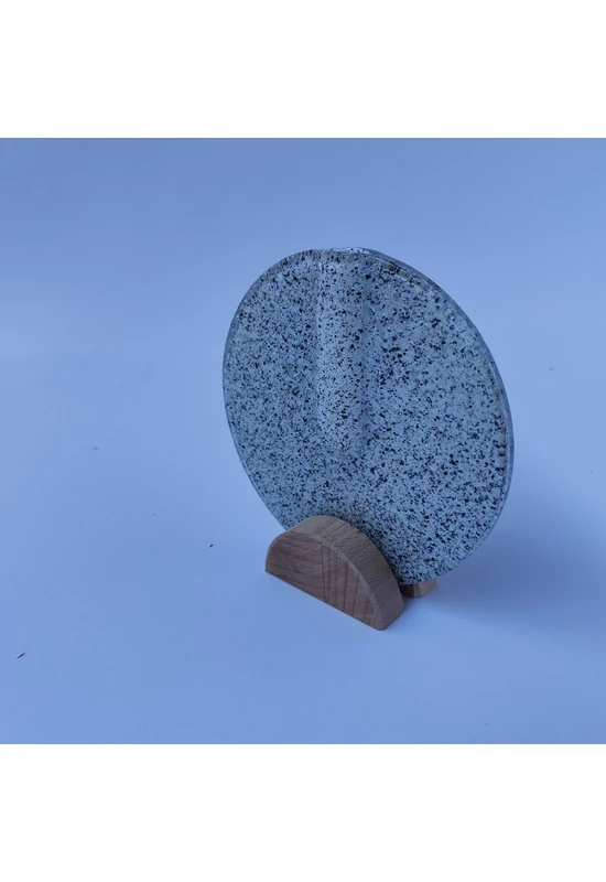 Kis kerek váza bükkfa talppal, 13 cm - átlátszó fehér fekete